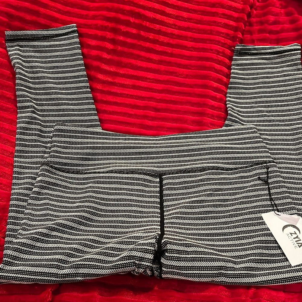 Striped High-Waist Women’s Leggings - Black & White